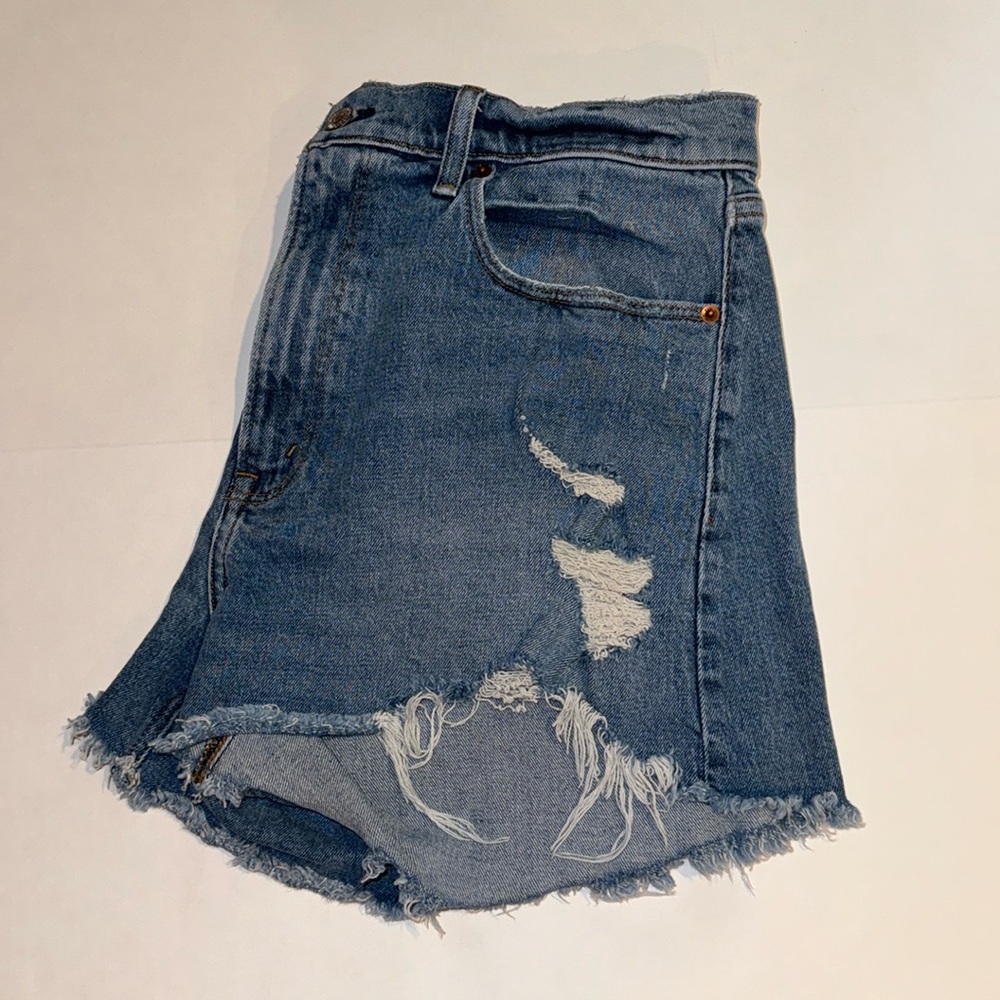Abercrombie & Fitch High Rise Mom Shorts - Picture 2 of 3